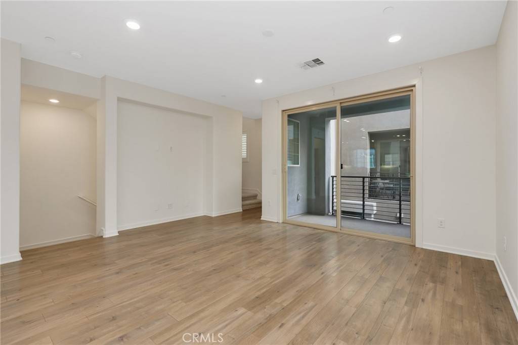 175 Cadence Irvine, CA 92618