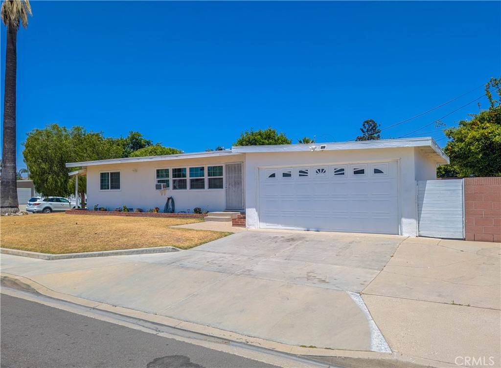 Artesia, CA 90701,17924 Gard AVE