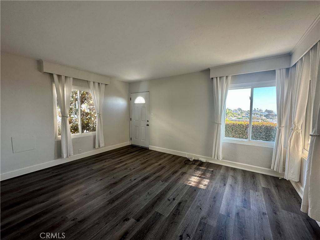 Laguna Beach, CA 92651,206 Cliff DR