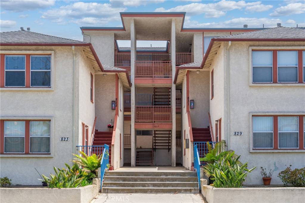 San Pedro, CA 90731,823 W 25th ST