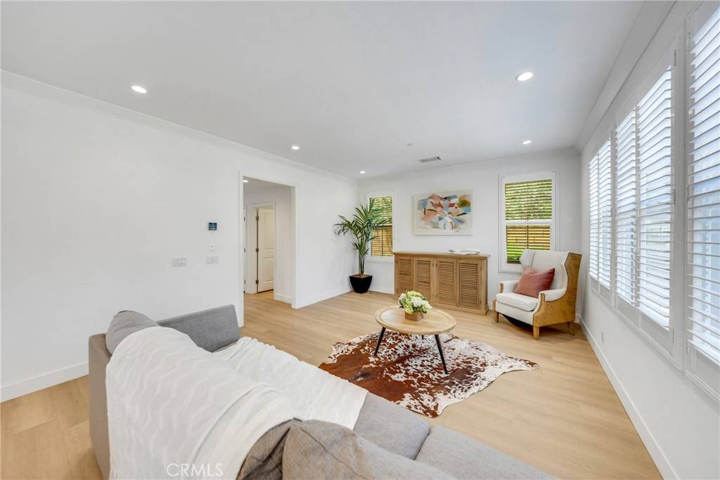 182 Frontier Irvine, CA 92620