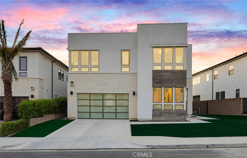 Porter Ranch, CA 91326,20537 W Overlook CT