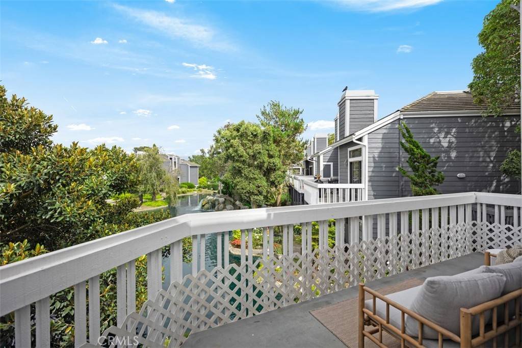 Huntington Beach, CA 92646,20092 Bayfront LN #206