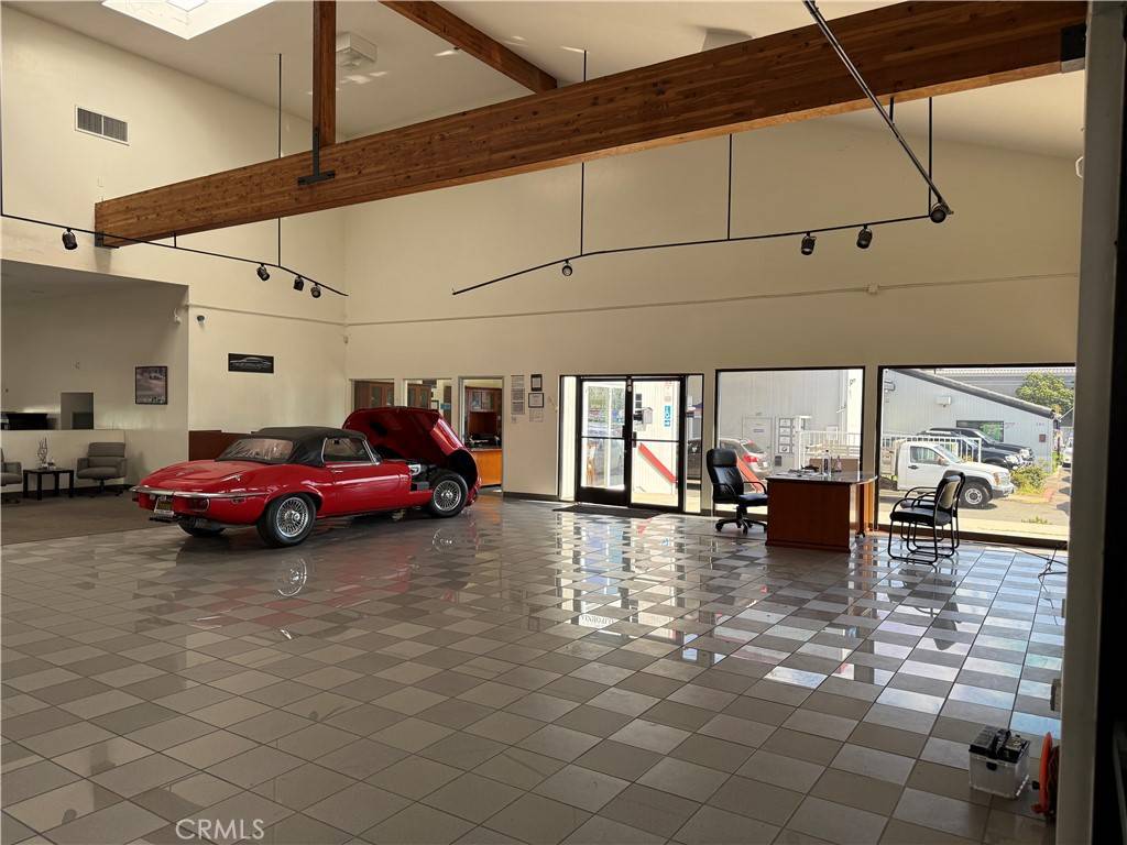 Huntington Beach, CA 92648,19232 Beach BLVD
