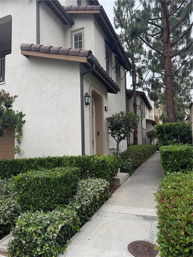 Irvine, CA 92602,122 Talmadge