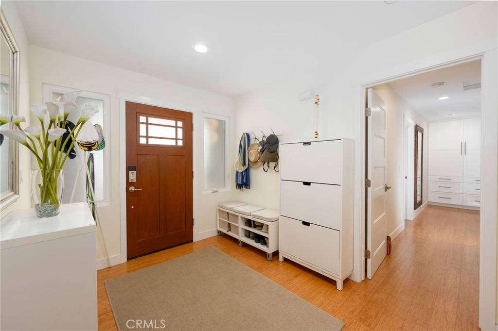 San Diego, CA 92122,6017 Carnegie ST