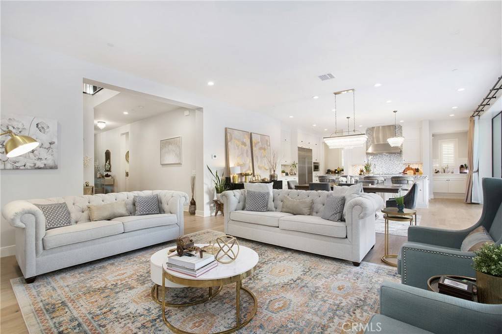 Irvine, CA 92618,85 Spacial