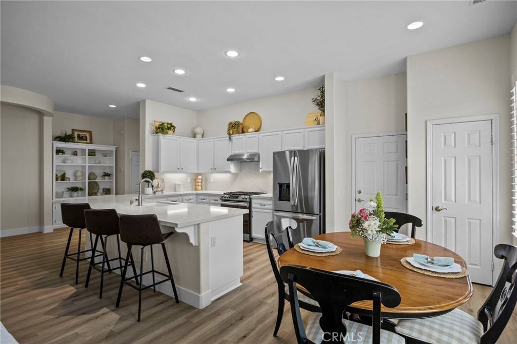 Corona, CA 92883,9121 Wooded Hill DR