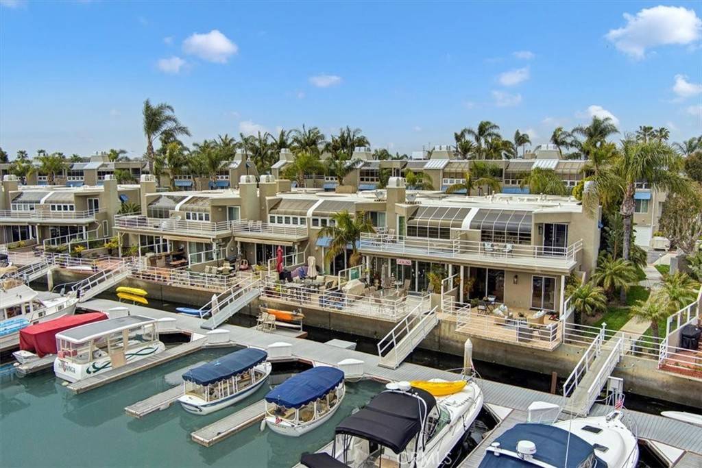3366 Tempe DR Huntington Beach, CA 92649