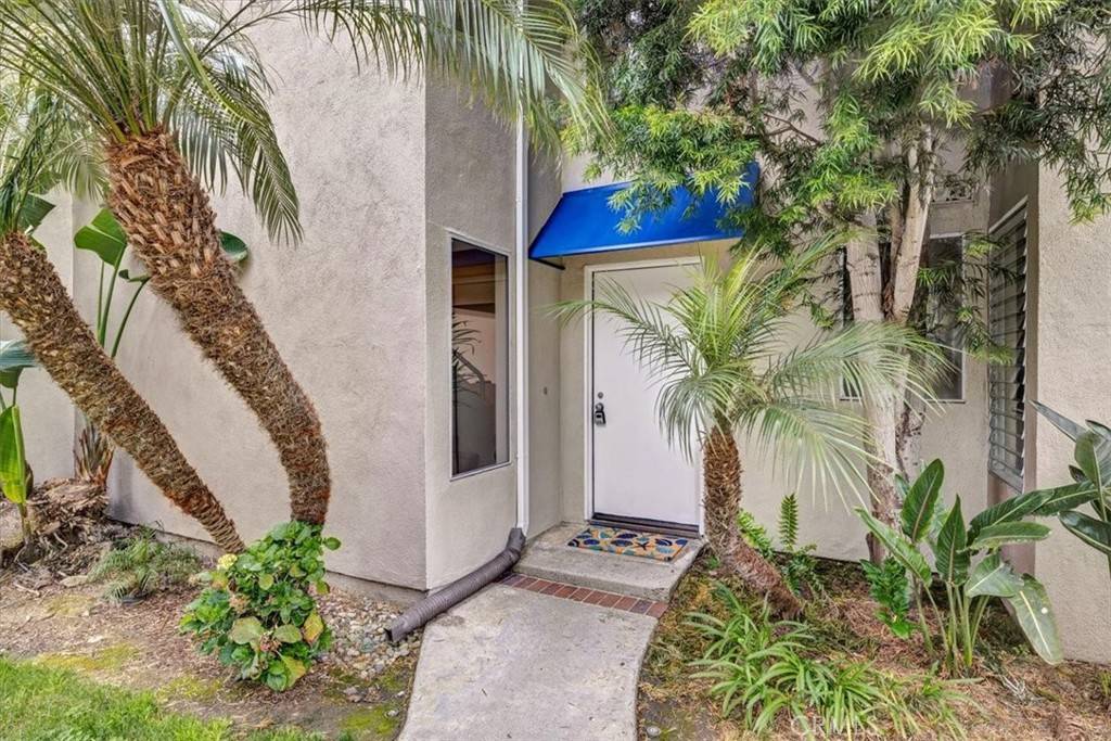 Huntington Beach, CA 92649,3366 Tempe DR