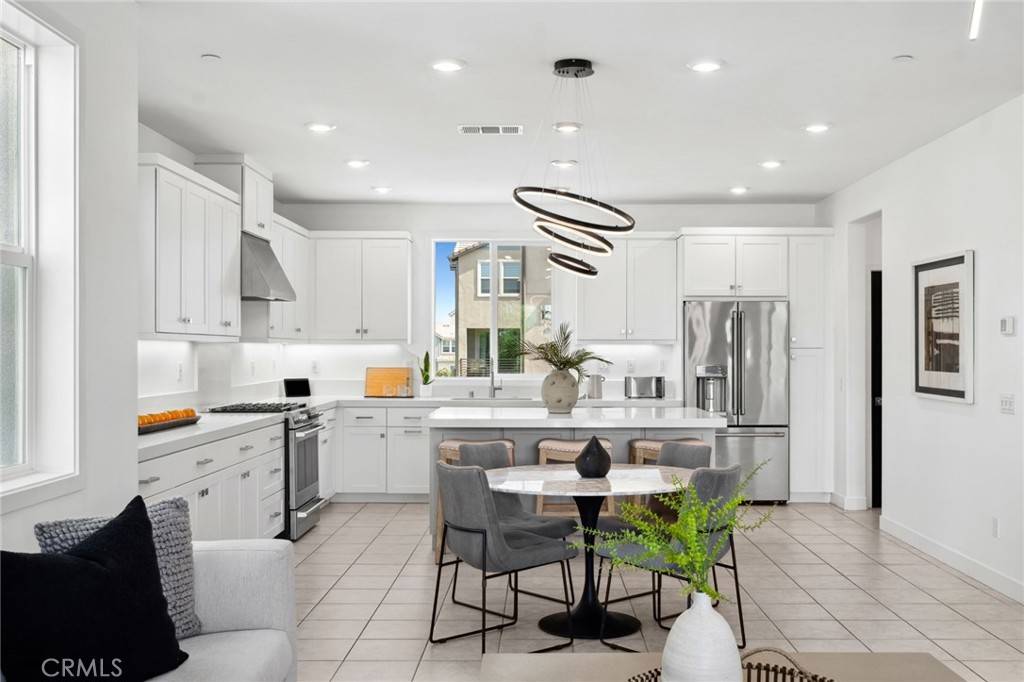 Irvine, CA 92618,258 Merit