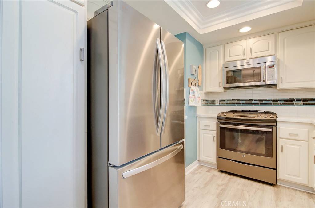8788 Coral Springs CT #206A Huntington Beach, CA 92646