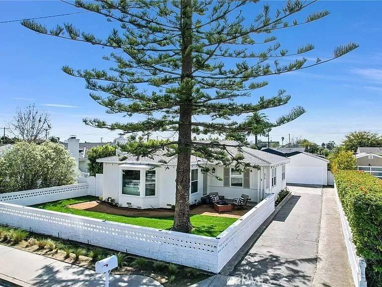 Costa Mesa, CA 92627,375 E 19th ST