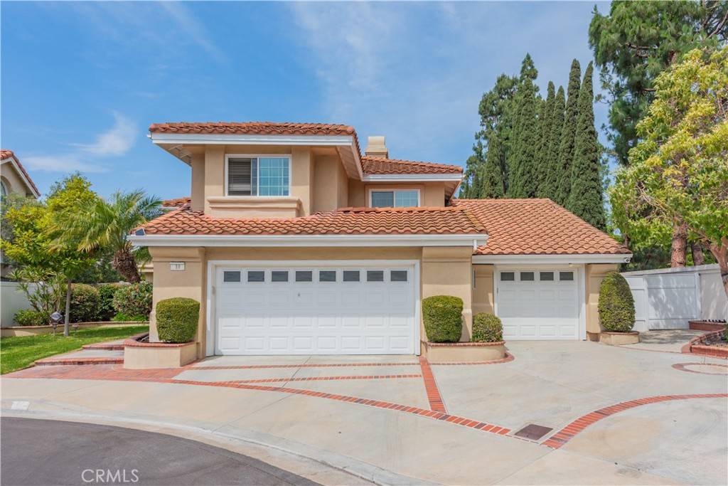 Irvine, CA 92614,10 Pesaro