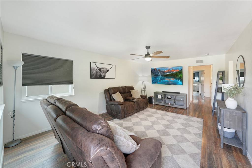 Orange, CA 92865,338 E Palmdale AVE #4