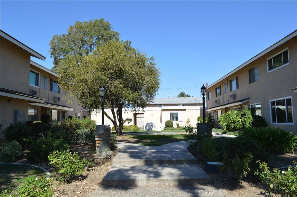 Fullerton, CA 92831,3169 Quartz LN