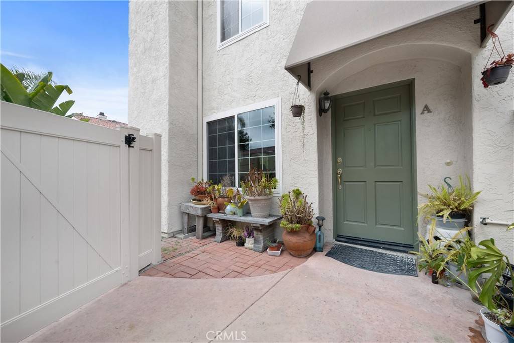 Carlsbad, CA 92009,2916 Luciernaga ST #A