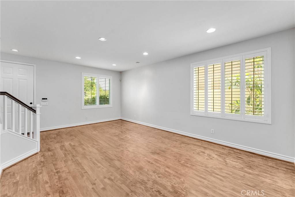Irvine, CA 92606,26 Colorado