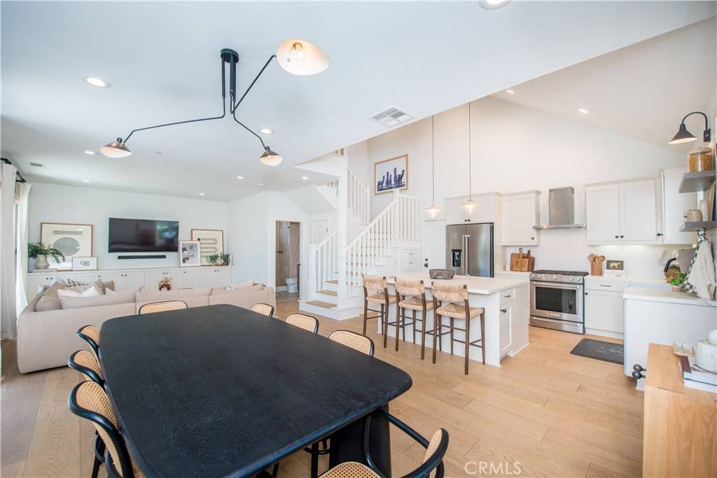 Costa Mesa, CA 92627,2065 Thurin ST