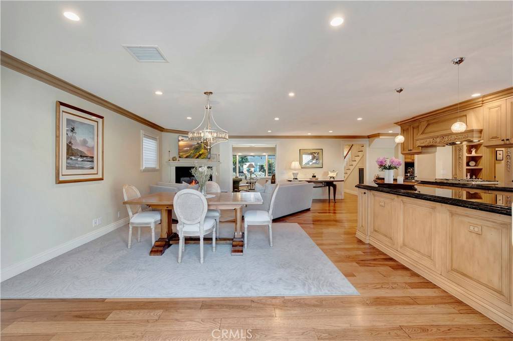 1822 Pine ST Huntington Beach, CA 92648