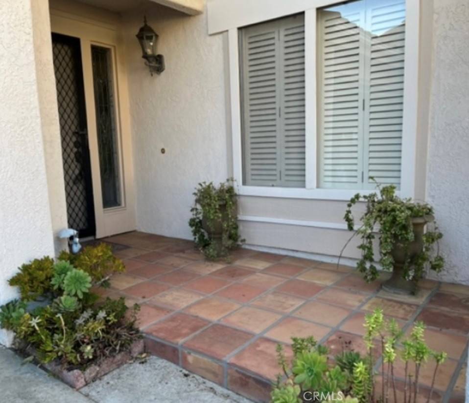 Mission Viejo, CA 92692,28321 YANEZ