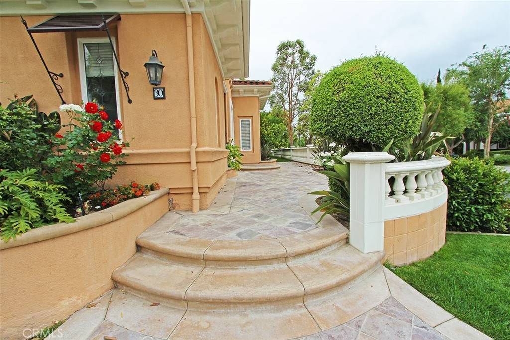 Irvine, CA 92602,30 Pacific Grove