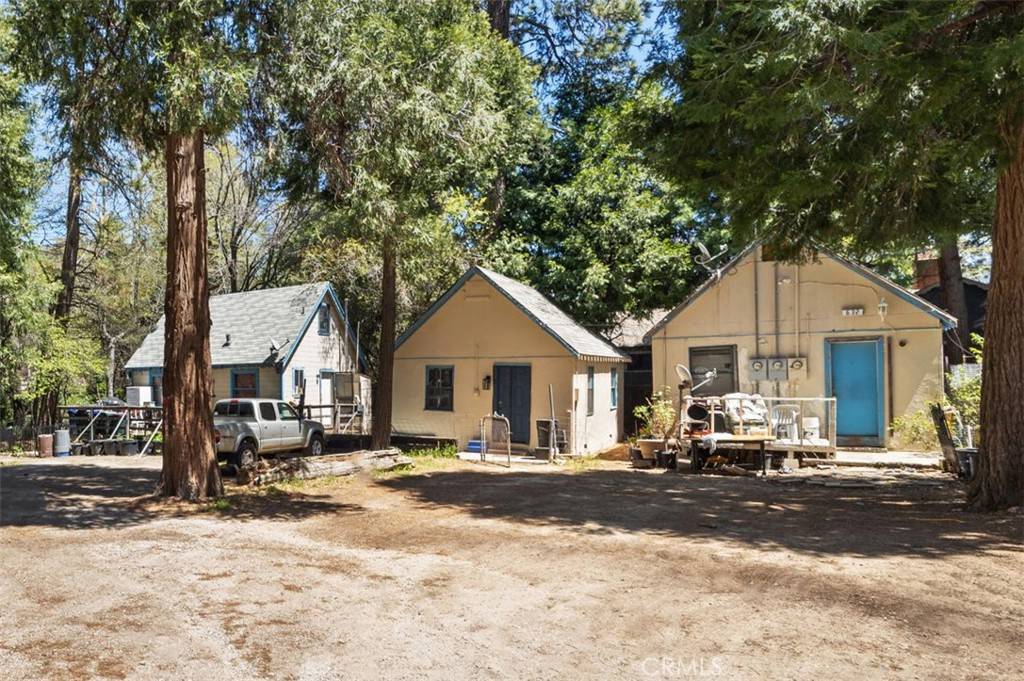 Crestline, CA 92325,632 Leebert WAY