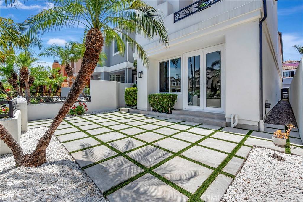 Huntington Beach, CA 92648,311 22nd ST