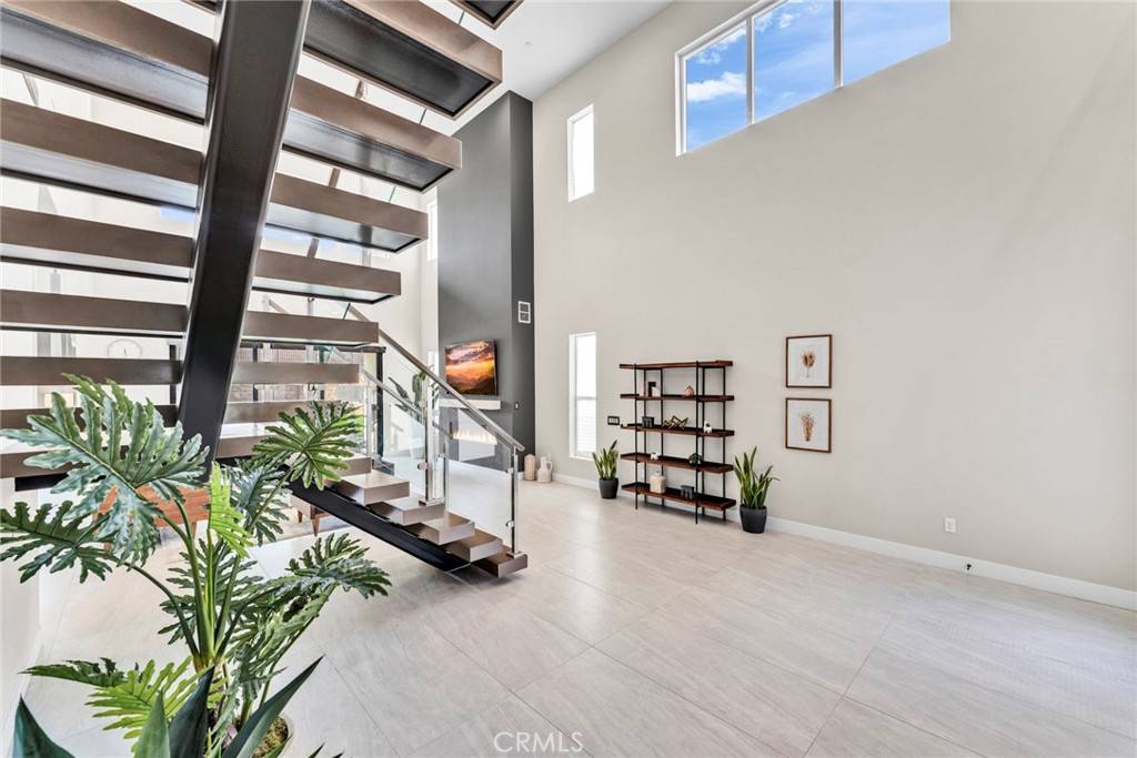 Porter Ranch, CA 91326,20537 W Overlook CT