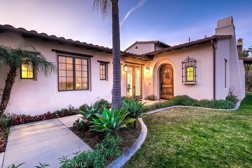 Irvine, CA 92603,501 Luminous