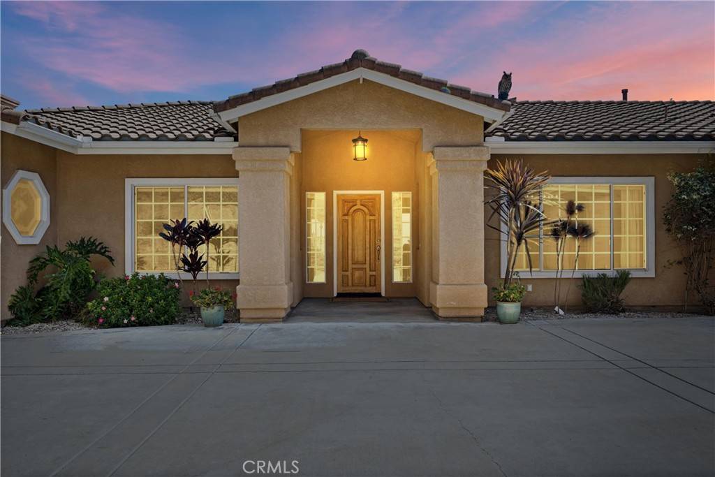 Escondido, CA 92026,1791 Tierra Libertia RD
