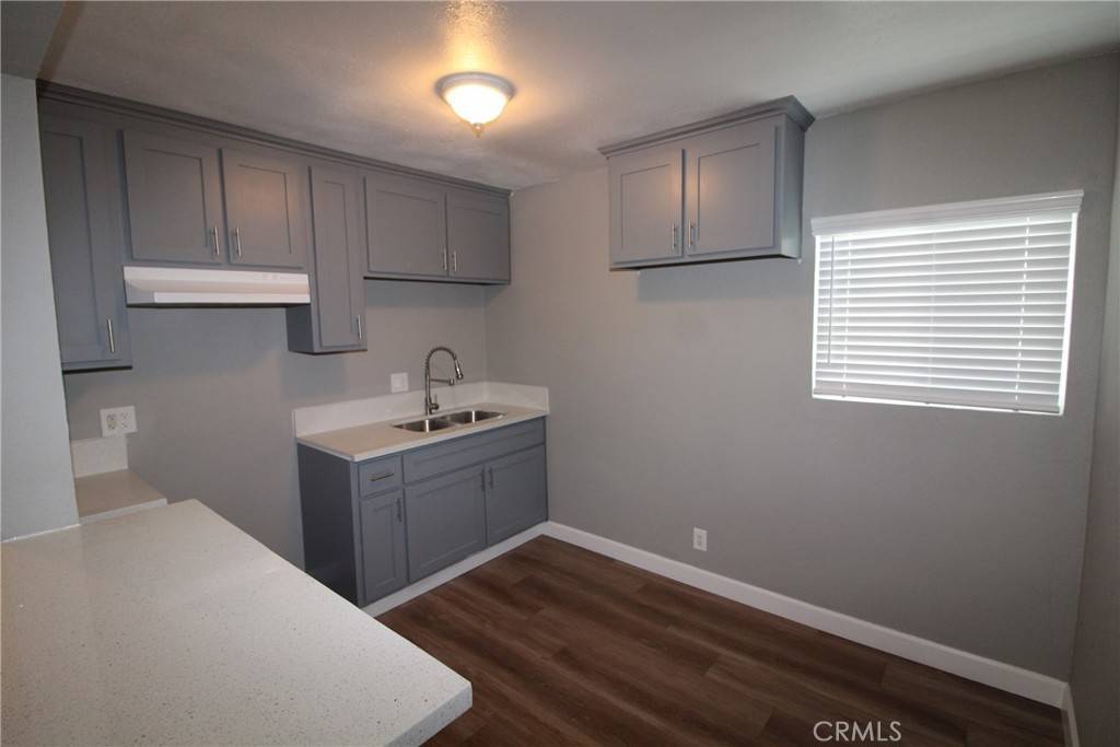 Compton, CA 90221,1911 N Santa Fe AVE #1