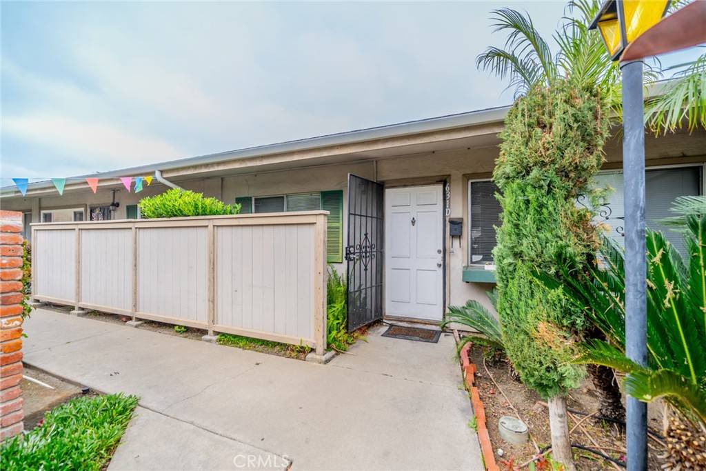 Tustin, CA 92780,631 W 6th ST #D