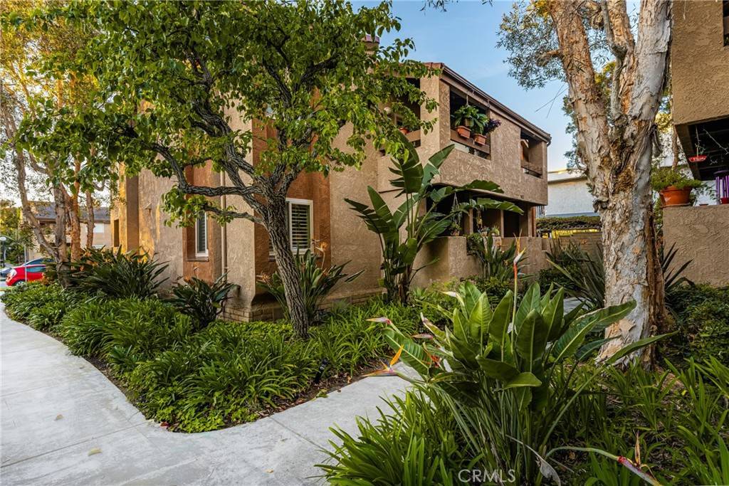 Huntington Beach, CA 92649,16927 Bluewater LN