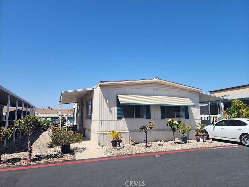 Huntington Beach, CA 92646,19251 Brookhurst #137
