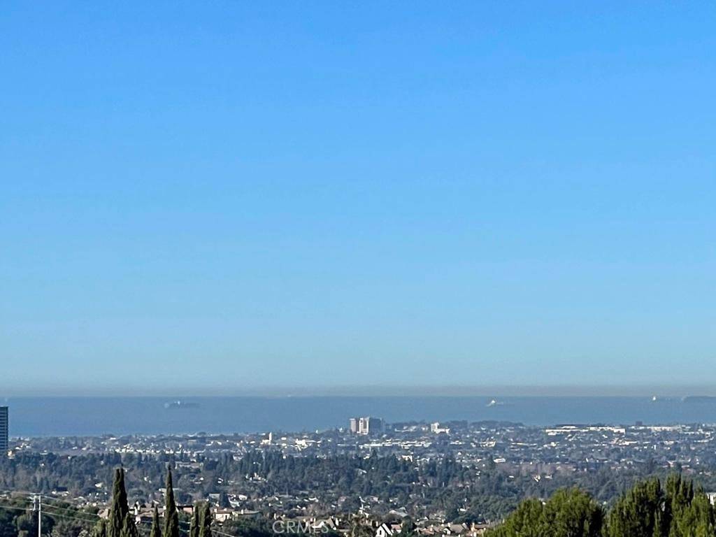 Irvine, CA 92603,23 Castlerock