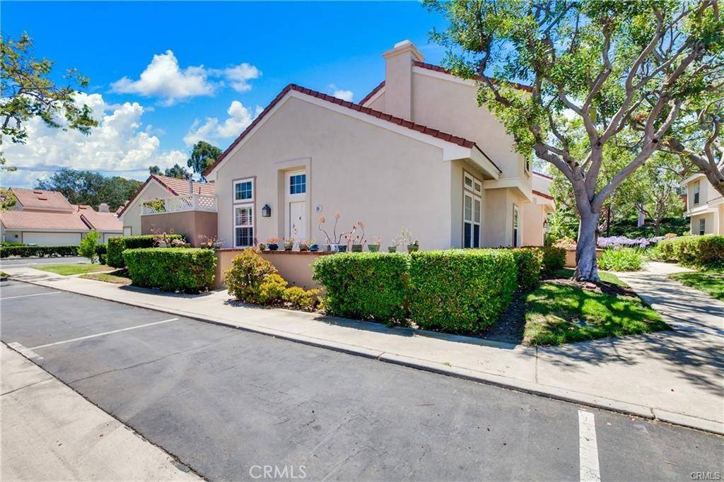 Irvine, CA 92612,29 Dartmouth #25