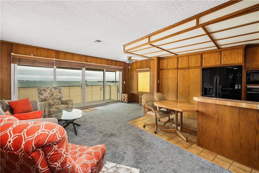 Seal Beach, CA 90740,1207 Seal WAY
