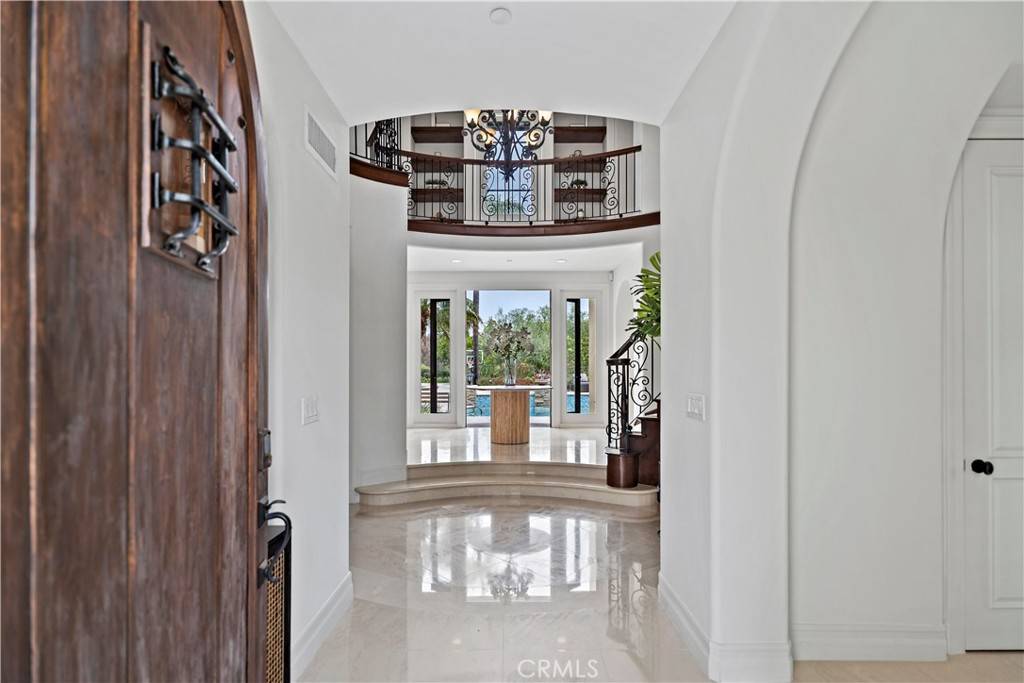 2535 Bronzewood DR Tustin, CA 92782