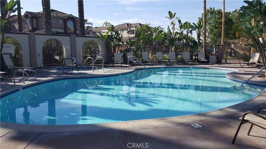 Lake Forest, CA 92610,17 Santa Barbara CT