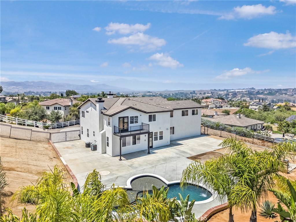 Riverside, CA 92504,17530 Dry Run CT