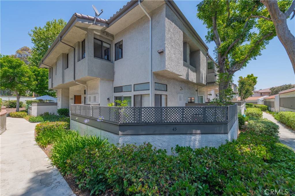 Pomona, CA 91766,45 Willowcrest LN