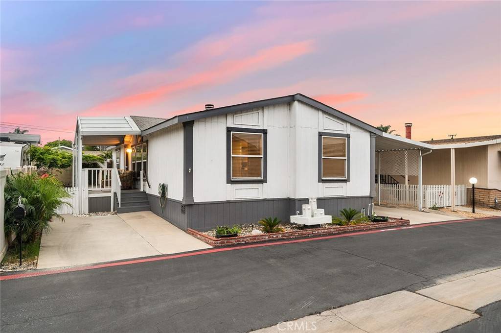 Huntington Beach, CA 92646,9850 Garfield #33