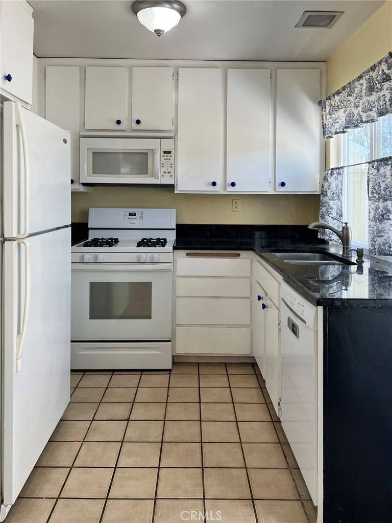 Irvine, CA 92614,18 Fairside #30
