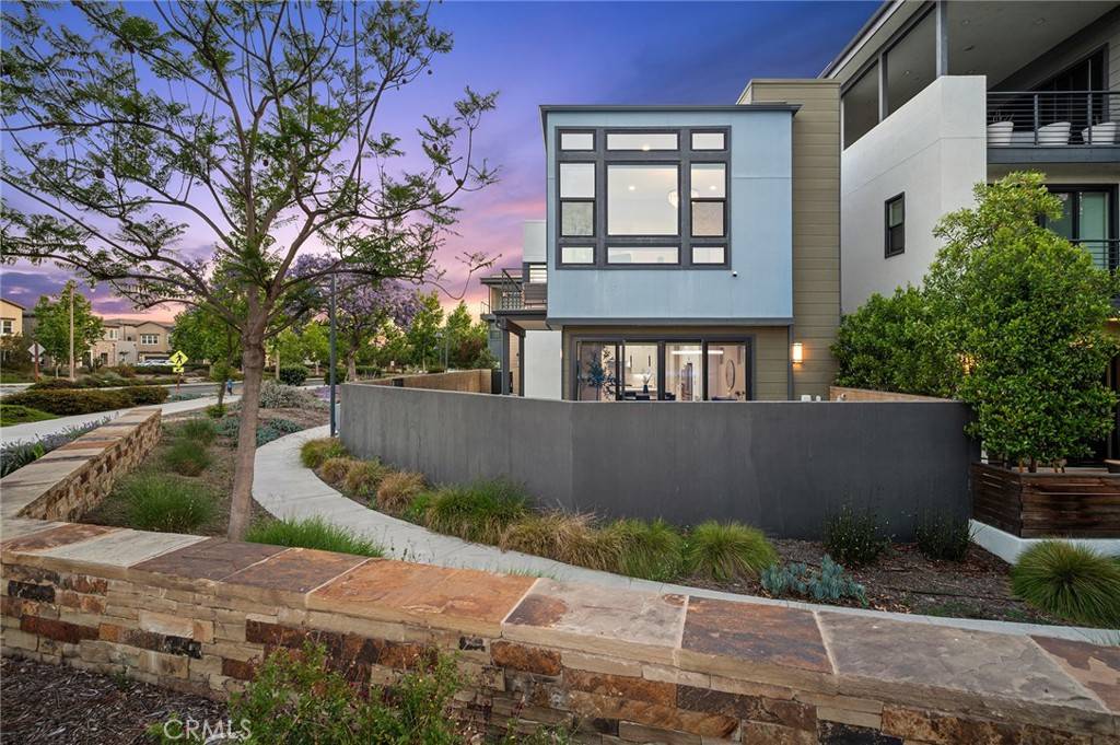 Irvine, CA 92618,160 Mirth