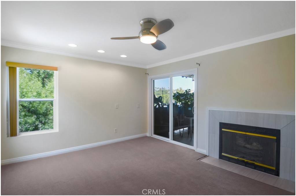 Dana Point, CA 92629,74 Corniche DR #H