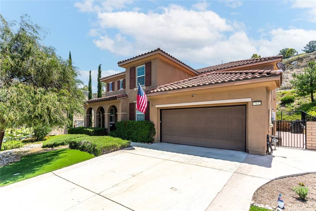 Riverside, CA 92503,17122 Broken Rock CT