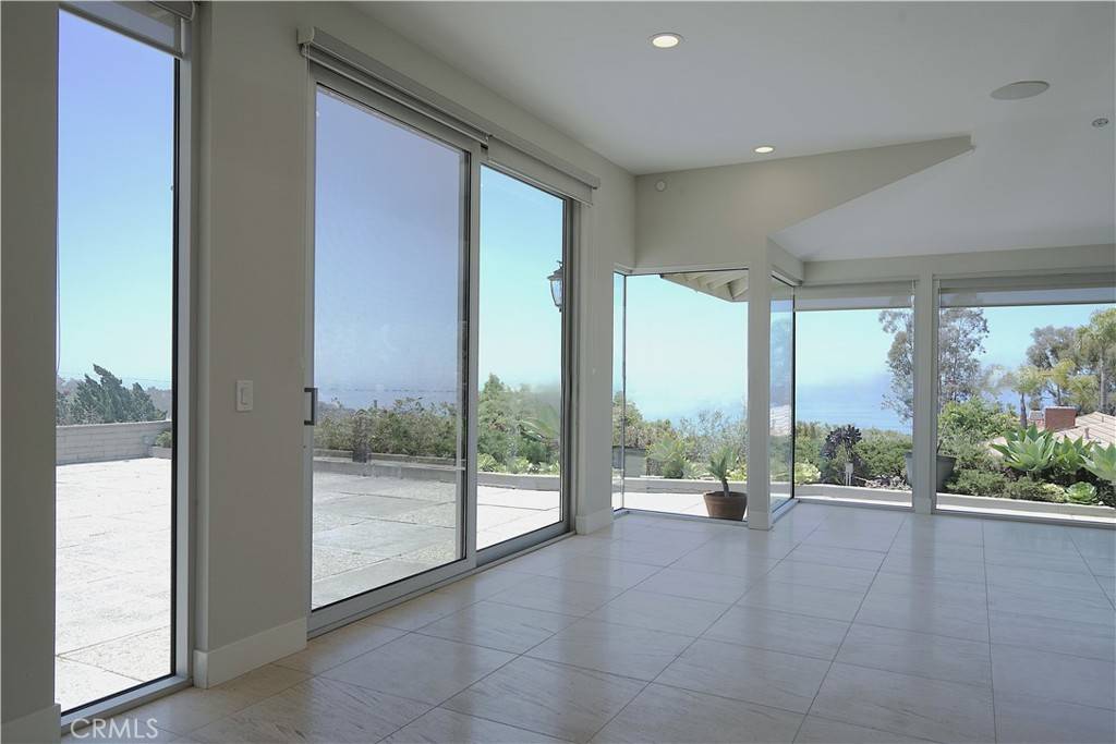 Laguna Beach, CA 92651,2615 Temple Hills DR