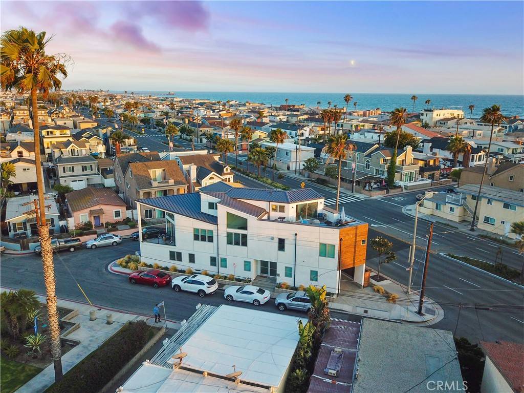 Newport Beach, CA 92663,4405 Channel PL