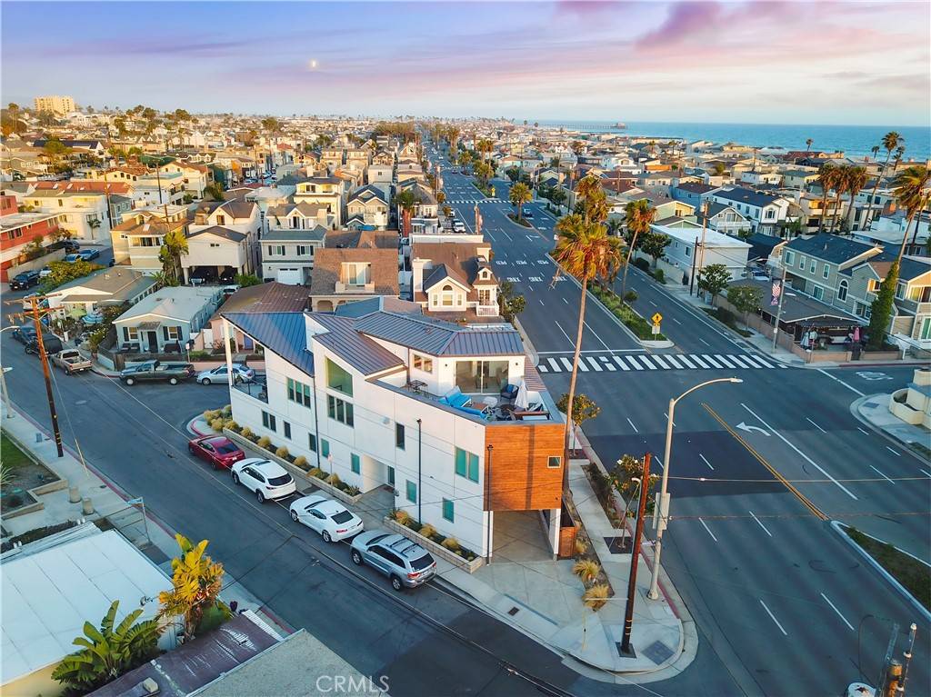 Newport Beach, CA 92663,4405 Channel PL